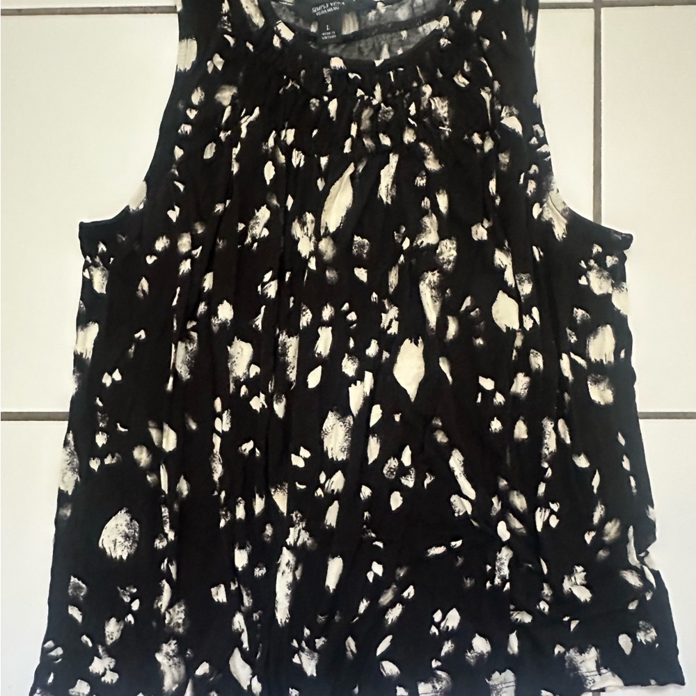 Simply Vera Vera Wang Black and White Sleeveless Tank Top